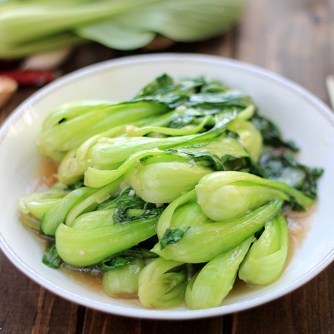 Shanghai Bok Choy: Guide 101 and a Blanched Recipe