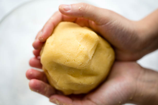 New Year Almond Cookie|ChinaSichuanFood.com