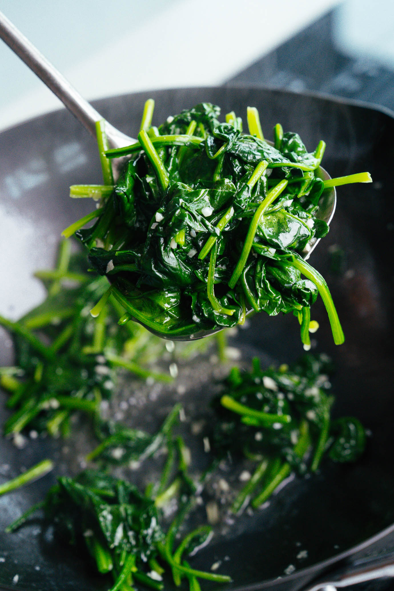spinach stir fry |chinasichuanfood.com