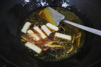 scallion and ginger braised tofu|chinasichuanfood.com