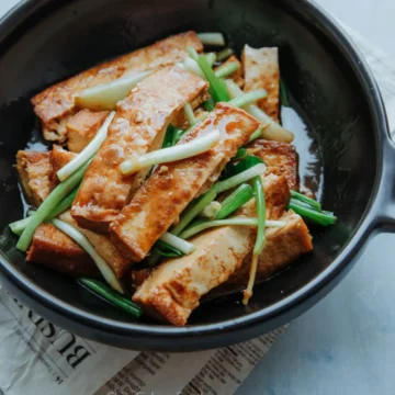 scallion and ginger braised tofu|chinasichuanfood.com